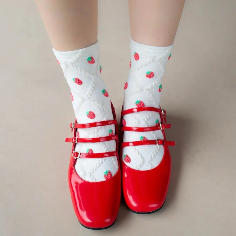 Tiepology Strawberry Diamond Shape Casual Socks
